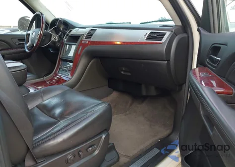 2008 Cadillac Escalade Standard from USA, damaged, VIN 1GYEC63888R223602